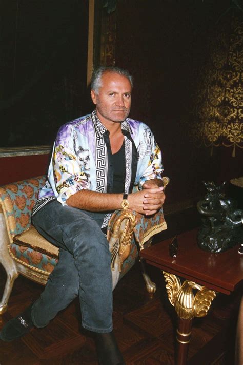 gianni versace spa via manzoni|Gianni Versace early life.